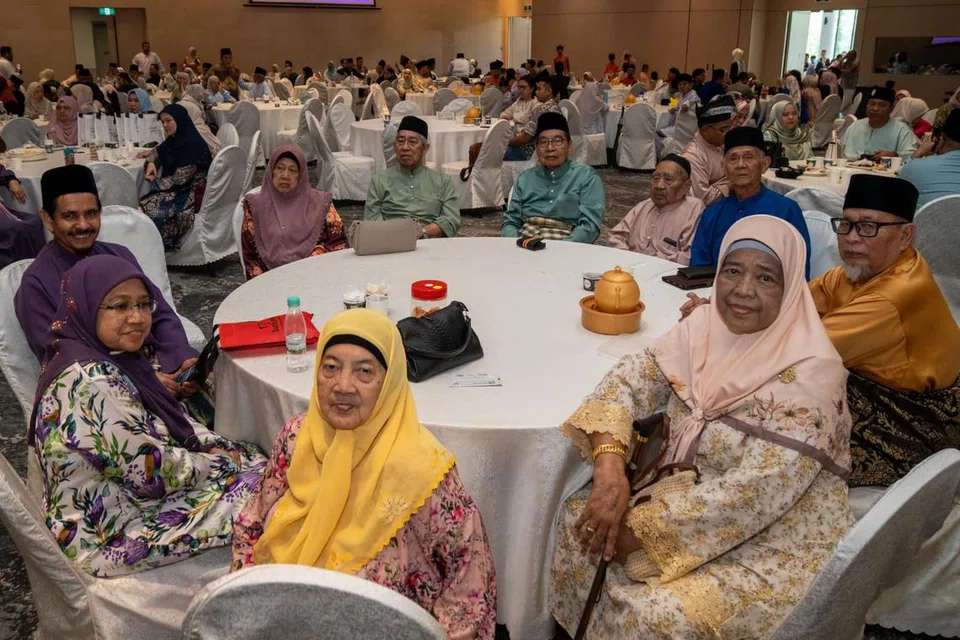 Perjumpaan Raya ini membolehkan warga emas dalam keluarga besar tersebut mengenang memori silam dan menyuntik semangat baru dalam hubungan kekeluargaan.