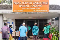 Pakar menyarankan capaian Pusat Aktiviti Warga Emas (Pawe) yang dikendalikan Jabatan Kebajikan Masyarakat di bawah Kementerian Pembangunan Wanita, Keluarga dan Masyarakat diperluas untuk membantu warga emas terus aktif dan bermasyarakat.