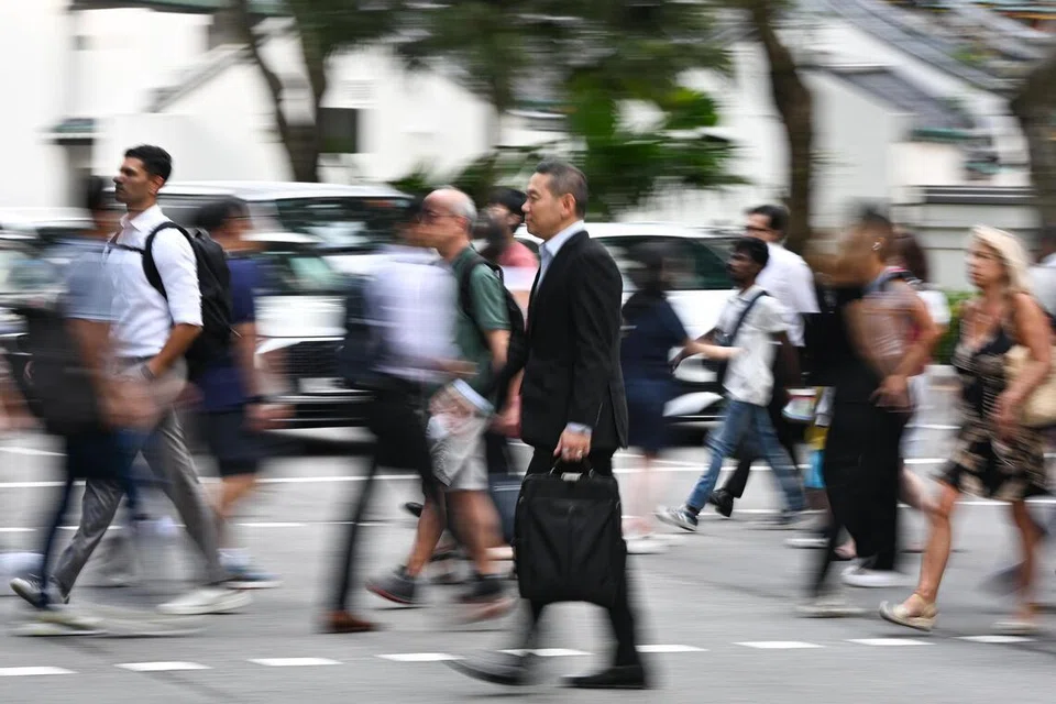 Gaji Kelayakan Pekerja Tempatan, 1 Julai, pekerja asing