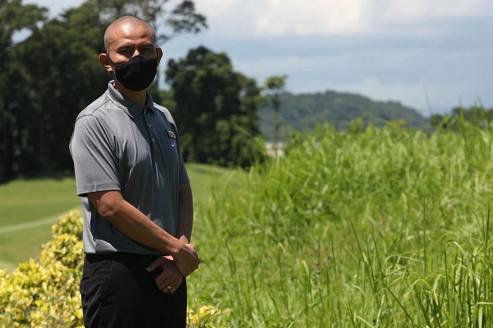 GALAK PEKERJA BERFIKIRAN TERBUKA: Presiden AREU, Encik Hassan Abdullah, menasihatkan pekerja sedia ada berfikiran terbuka jika skop pekerjaan mereka terpaksa diubah atau diperluas dalam keadaan sukar Covid-19 ini. - Foto BH oleh TIMOTHY DAVID