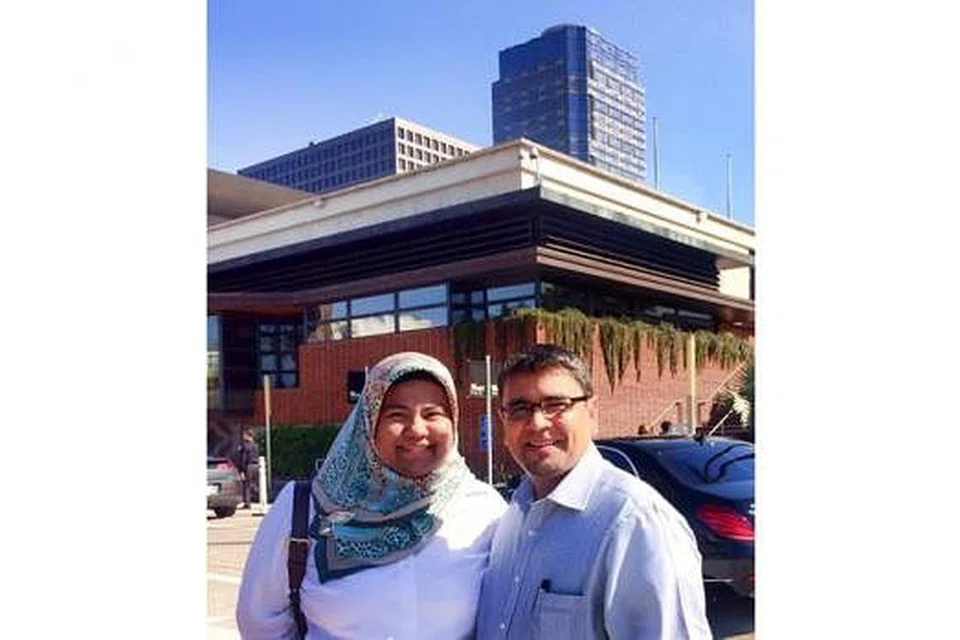 CARI PELUANG PERNIAGAAN: Encik Zulkarnine dan isterinya, Cik Masmunah Abdullah, menggunakan khidmat IE Singapore untuk meneroka peluang membuka cawangan restoran Mamanda di New York. - Foto MAMANDA
