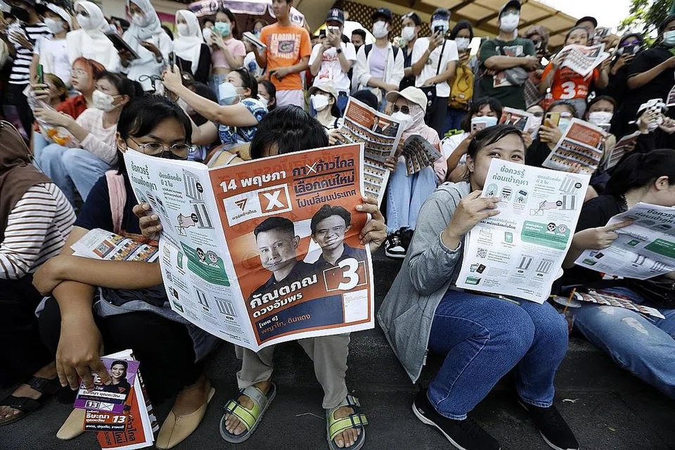 TREND BERTERUSAN: Trend menampilkan lebih ramai calon muda mula dilihat sejak pilihan raya 2019. - Foto REUTERS