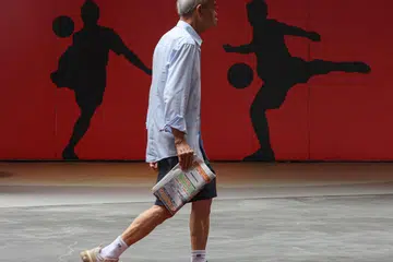 Walaupun simpanan persaraan sebanyak $1 juta sering disebut-sebut sebagai sasaran di Singapura, keperluan sebenar anda akan bergantung pada beberapa faktor, seperti gaya hidup dan anggaran perbelanjaan harian anda.