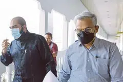 Tokoh kewangan Islam, Tokoh kewangan Islam didakwa, urus niaga sekuriti tanpa lesen, kes subahat sekuriti Malaysia, penipuan pelaburan Malaysia, berita mahkamah Malaysia, tokoh korporat didakwa, Suruhanjaya Sekuriti Malaysia, kes kewangan Islam