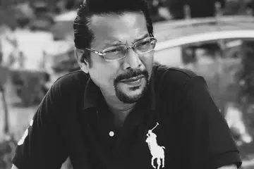 Seniman berbakat, Allahyarham Raffi Khan, meninggal dunia pada 9 malam, 23 Oktober akibat penyakit barah rektum.