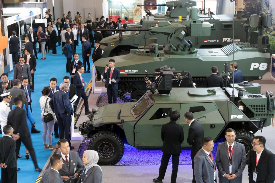 Ekspo dan Forum Indo Defence 2025 di Jakarta menarik penyertaan 1,180 syarikat yang terlibat dalam pertahanan daripada 55 negara.