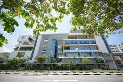 Poliklinik Khatib di 690 Yishun Ring Road dibuka secara rasmi pada 13 Mei. 