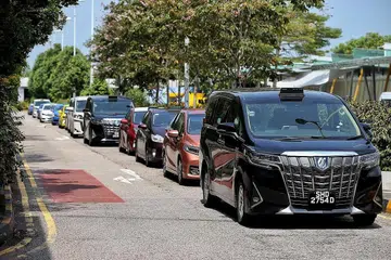 DILANJUTKAN: Kenaikan tambang sementara sepatutnya berakhir penghujung bulan ini tetapi kini dilanjutkan hingga akhir tahun ini. - Foto fail