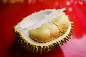 Sebanyak 10 kotak durian bernilai $400 telah dicuri semasa penghantaran.