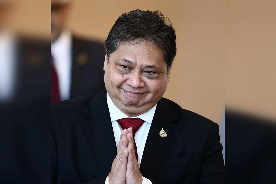 OPTIMIS: Menteri Penyelaras bagi Ehwal Ekonomi Indonesia, Encik Airlangga Hartarto, berkata beliau optimis pertumbuhan ekonomi negara itu akan melebihi 5.3 peratus setiap tahun. - Foto AFP