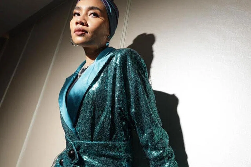 - Foto INSTAGRAM YUNA