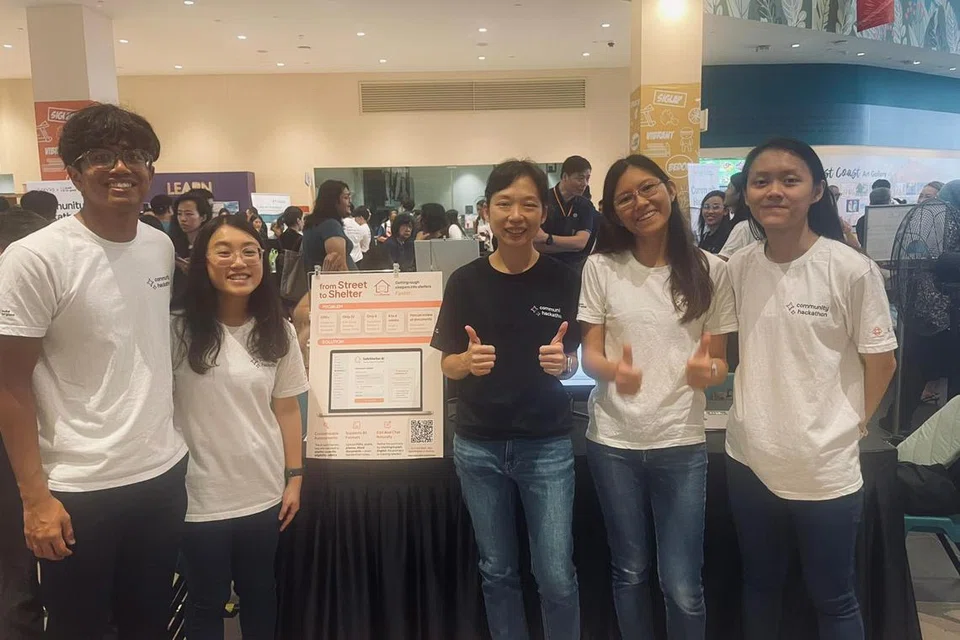 Encik Danial Afkar Kurniawan, Cik Rachel Tai Ke Jia , Cik Xin Suen Ong, cik Li Ling Tan, Hackathon Sparks x Build for Good 2025