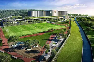 DIBUKA KEPADA AWAM: Hab NS di Bukit Gombak akan mempunyai kedai makanan dan minuman, sebuah pusat jagaan kanak-kanak, ruang masyarakat luaran, serta dengan kelengkapan kecerdasan, balapan berlari dan padang bola sepak. - Foto MINDEF