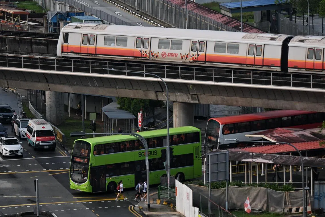 SMRT lanjut beberapa khidmat bas, kereta api pada malam Raya, Berita ...