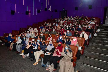 TONTON DAN BINCANG: Sekitar 120 orang menyertai satu sesi tayangan filem dan perbincangan panel berhubung isu sosio-agama yang menjejas kehidupan harian sebagai sebahagian daripada siri Tick Talks Pusat Harmoni. - Foto MUIS