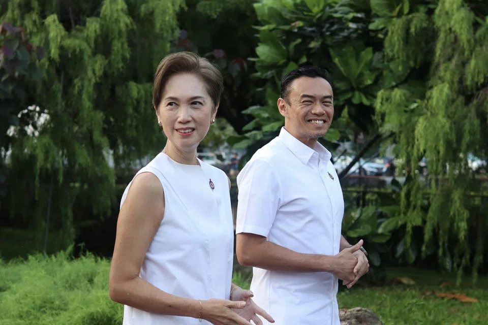 Menteri Penerangan dan Pembangunan Digital merangkap Menteri Kedua (Ehwal Dalam Negeri), Cik Josephine Teo (kiri), dan Dr Wan Rizal Wan Zakariah, berkongsi tumpuan mereka untuk GRC Jalan Besar bagi Pilihan Raya Umum 2025 (GE2025), yang meliputi isu kesihatan dan membangun semangat kemasyarakatan. 