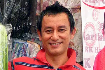 Riezman Khuzaimi.