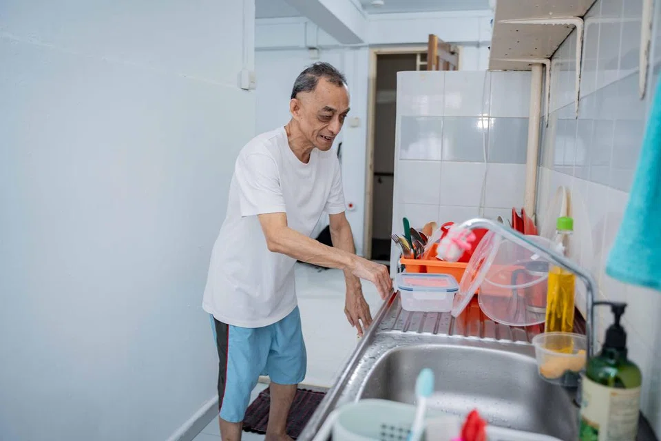 Laporan khas Berita Minggu pada 17 November lalu menyorot nasib warga emas hidup sebatang kara seperti Encik Abdul Rahim Osman, 67 tahun, yang hidup berdikari walaupun dalam keadaan buta.