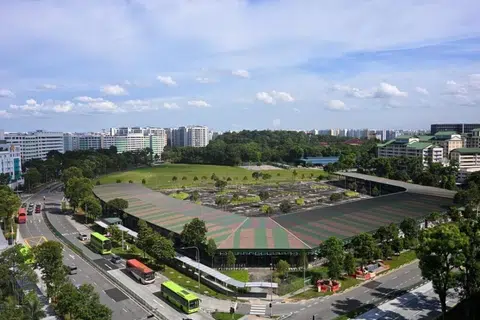 Bekas pusat pertukaran bas sementara Yishun akan dirobohkan menjelang April 2027 untuk memberi laluan kepada pembangunan perumahan baru.