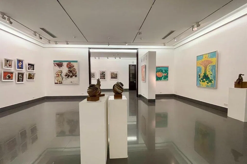 RAI ULANG TAHUN: Maya Gallery bersama Chau & Co Gallery di Vietnam menganjurkan satu pameran seni visual bagi memperingati ulang tahun ke-50 hubungan yang dijalin antara Singapura dengan Vietnam.