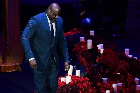 MENGENANG RAKAN SEPERMAINAN: Pemain bola keranjang terkemuka Amerika Syarikat, Shaquille O'Neal, antara mereka yang menghadiri memorial "Perayaan Kehidupan" di Staples Center, tempat di mana Bryant telah berada dalam kerjaya 20 musim dengan Los Angeles Lakers. - Foto AFP