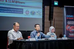 (Dari kiri) Timbalan Pengarah (Penyepaduan), Persatuan Rakyat (PA), Encik Muhammad Yunus Haroon; Menteri di Pejabat Perdana Menteri, Dr Mohamad Maliki Osman; dan Menteri Negara (Penerangan dan Pembangunan Digital merangkap Kesihatan), Cik Rahayu Mahzam, di sidang media pada 25 Oktober untuk memberi perkembangan terkini mengenai kemajuan M³@Bandar sepanjang lima tahun lalu.