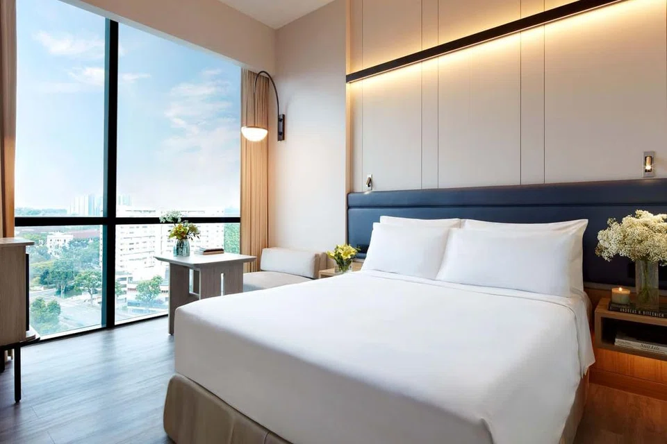 REHAT SECUKUPNYA: Momentus Hotel Alexandra menawarkan pakej cuti inap hujung minggu untuk anda nikmati bersama keluarga.
