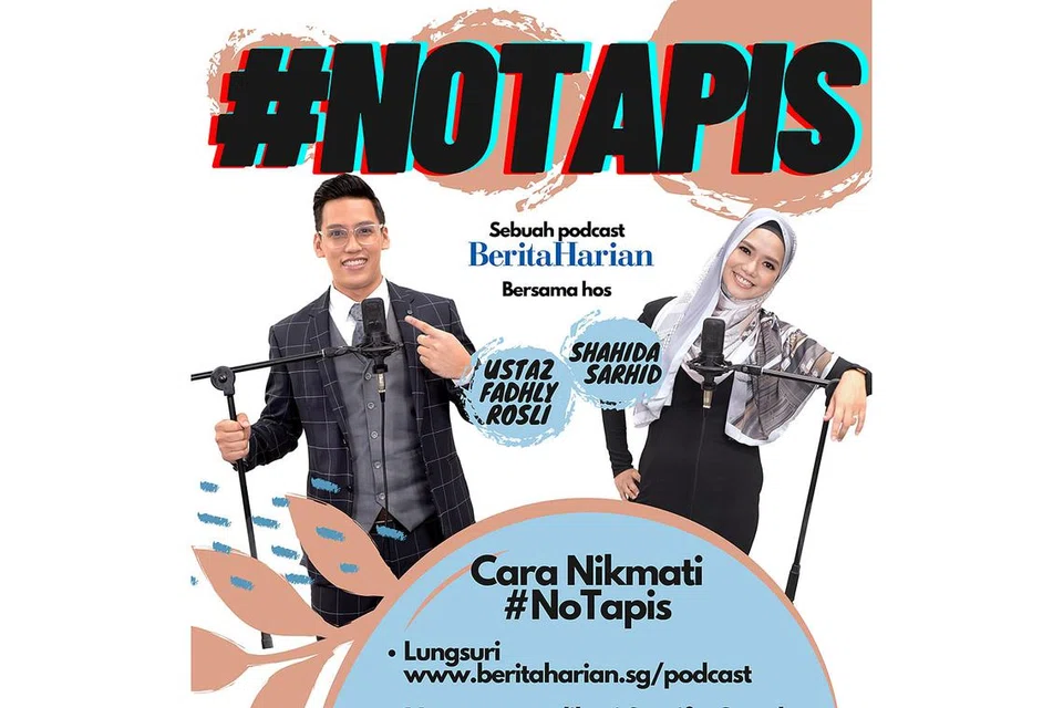SEMUA DALAM SATU: Aplikasi Awedio membolehkan pengguna mendengar rancangan radio dan podcast terbitan SPH termasuk #NOTAPIS (gambar atas) oleh Berita Harian. - Foto ZAOBAO dan BH