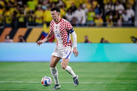 Penyerang Croatia, Ivan Perisic, mampu menjadi duri bagi benteng lawan di bahagian sayap kiri.