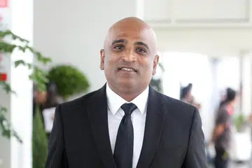 DIKENAKAN TUDUHAN: M. Ravi dikenakan tuduhan di Mahkamah Negara selepas menampar wanita di kuil Hindu.