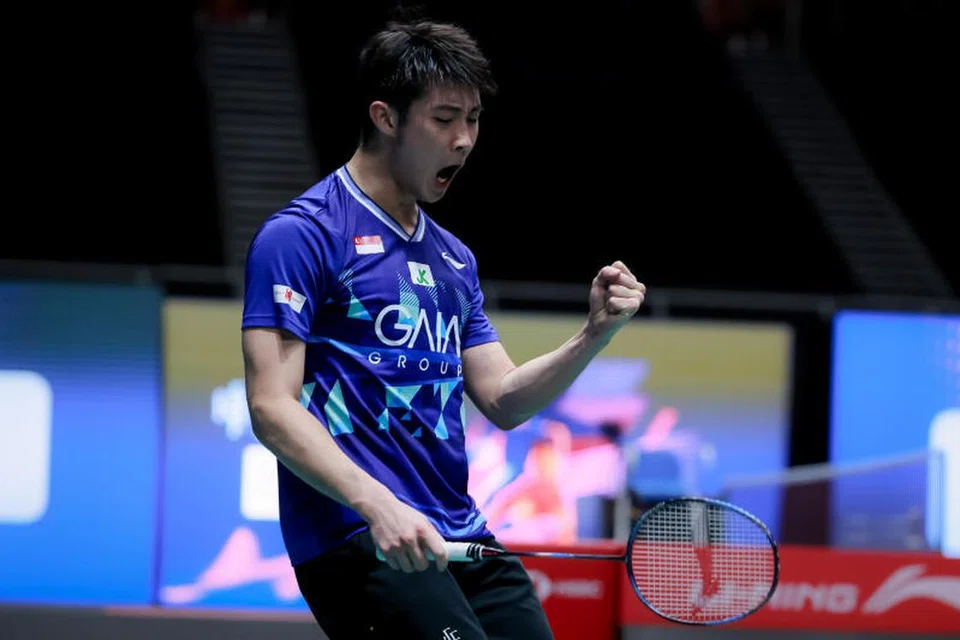 Nasib tidak menyebelahi Loh Kean Yew (gambar) dalam kejohanan Terbuka Badminton Singapura KFF di Stadium Tertutup pada 31 Mei. Kemaraan beliau terhenti di suku akhir. Beliau kalah kepada pemain nombor enam dunia dari China, Li Shifeng. 