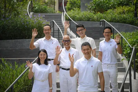 Pasukan PAP untuk GRC Tampines dianggotai (dari kiri) Dr Charlene Chen, Dr Koh Poh Koon, Encik Masagos Zulkifli Masagos Mohamad, Encik Baey Yam Keng, dan Encik David Neo. Calon PAP bagi SMC Tampines Changkat adalah Encik Desmond Choo (kanan).