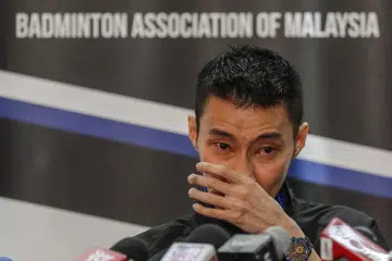 Pemain badminton Malaysia, Lee Chong Wei, berkata pihak berkuasa sukan bulu tangkis itu perlu melakukan lebih banyak lagi untuk membangunkan potensi pemain muda berbakat.