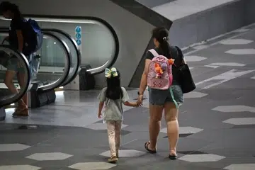 Setiap ibu atau bapa bekerja akan mendapat sehingga 12 hari cuti penjagaan anak setahun, dengan butiran pelaksanaan dan tarikh mula dijangka diumumkan pada awal 2027.
