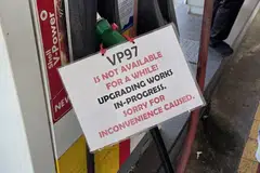 Seorang warga Singapura melaporkan stesen minyak Shell di Taman Pelangi, Johor Bahru kehabisan minyak RON97 pada 23 Mac.