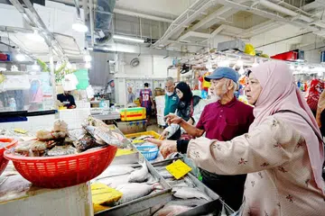 Singapore, harga minyak, pasar, peniagan, kos barang, konflik Timur Tengah, middle east konflik, harga minyak