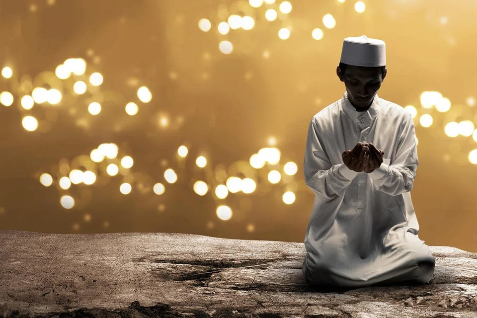 Antara amalan utama yang perlu kita terapkan dalam Ramadan adalah memperbanyakkan bertaubat.