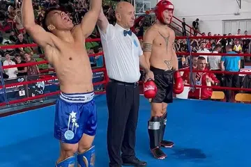DETIK ISTIMEWA: Reaksi Nazri (kiri) selepas berjaya mengalahkan lawan dari Albania, Lekaj Rikard (kanan), dalam suku akhir Terbuka Balkan Wako baru-baru ini. - Foto ihsan NAZRI SUTARI