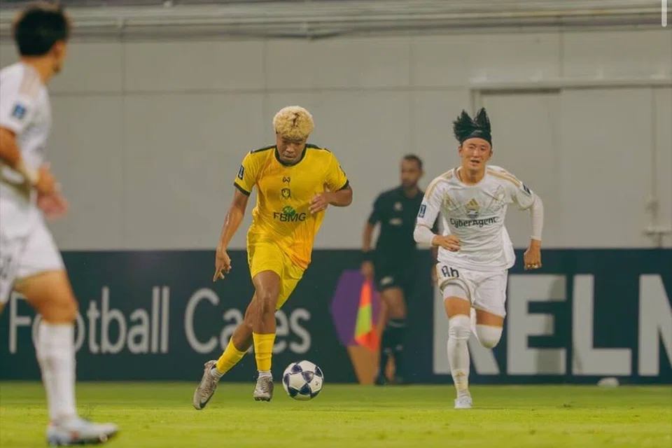 Pertahanan Tampines Rovers agak terkilan kerana tidak dapat meraih satu mata selepas bolos pada minit-minit akhir semasa waktu kecederaan ketika tewas 0-1 kepada kelab Jepun, FC Machida Zelvia, di Stadium Jalan Besar pada 15 Oktober.