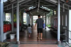 Antara cara membuat si kecil ghairah ke prasekolah adalah dengan menetapkan rutin seperti masa tertentu untuk bangun, makan, tidur, bermain dan membaca. 