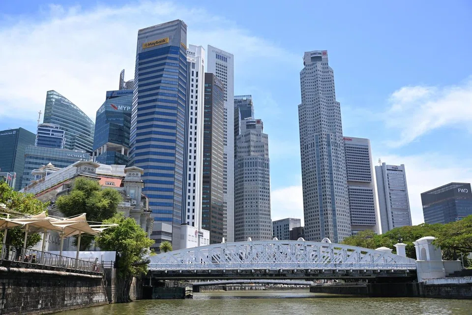 Menurut Kementerian Perdagangan dan Perusahaan (MTI), permintaan dari luar negara untuk barangan dan perkhidmatan Singapura dijangka lemah bagi sepanjang tahun ini, dan keadaan ini menjejas prospek sektor-sektor yang bergantung kepada pasaran luar. 