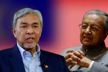 Mantan Perdana Menteri Malaysia, Tun Dr Mahathir Mohamad (kanan), selaku plaintif, menarik balik saman yang difailkan terhadap Timbalan Perdana Menteri Malaysia, Datuk Seri Dr Ahmad Zahid Hamidi (kiri), atas dakwaan mengeluarkan kenyataan berbaur fitnah berhubung isu ‘kutty’, tanpa kebebasan memfailkan semula.