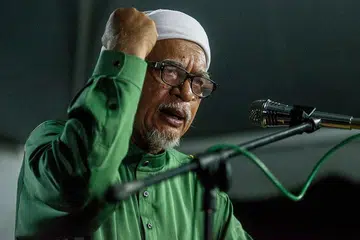 USUL HUKUMAN MAKSIMUM: Ahli Parlimen Marang yang juga Presiden Parti Agama SeMalaysia (PAS), Datuk Seri Haji Abdul Haji Awang, membentangkan RUU355 yang diletakkan pada tempat pertama Aturan Mesyuarat di sidang parlimen Malaysia hari ini. - Foto: THE MALAYSIAN INSIGHT