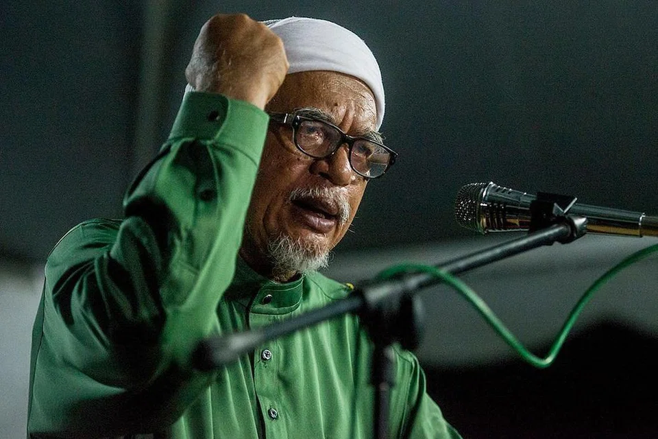 USUL HUKUMAN MAKSIMUM: Ahli Parlimen Marang yang juga Presiden Parti Agama SeMalaysia (PAS), Datuk Seri Haji Abdul Haji Awang, membentangkan RUU355 yang diletakkan pada tempat pertama Aturan Mesyuarat di sidang parlimen Malaysia hari ini. - Foto: THE MALAYSIAN INSIGHT
