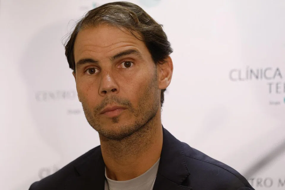 REHAT PANJANG: Rafael Nadal tidak bermain sejak Januari 2023 akibat kecederaan pinggul tetapi akan kembali beraksi di Brisbane pada awal 2024.