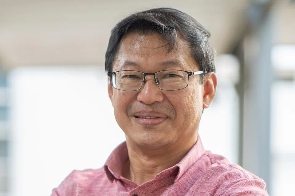 SANGAT BERPENGALAMAN: Encik Hazri Hassan membawa pengalaman lebih 30 tahun kepada jawatannya sebagai Pengarah Eksekutuf di SEC.