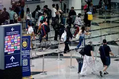 Daripada lebih 61,000 warga Malaysia yang memohon untuk melepaskan kewarganegaraan, 94 peratus memilih Singapura sebagai destinasi hijrah mereka.