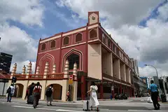 MENDUKUNG KEIHSANAN: Muis menerusi teks khutbah hari ini antara lain mendorong anggota masyarakat Islam di sini menghulur bantuan "kepada masjid-masjid kita atau keluarga-keluarga yang memerlukan bantuan secara online ataupun melalui badan-badan kebajikan yang diiktiraf".