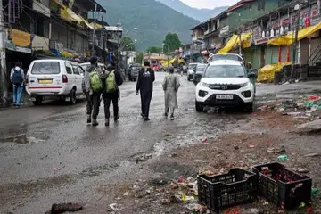 Tiada laporan mengenai letupan atau tembakan peluru semalaman, selepas India dan Pakistan masing-masing sebelum ini mendakwa berlaku beberapa pelanggaran gencatan senjata.