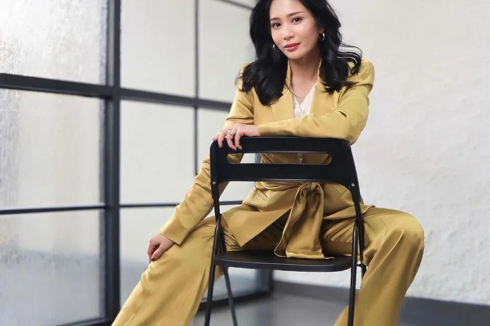 Pelakon sinetron Indonesia, Bunga Zainal, terjebak dengan skim pelaburan palsu yang membuatnya kerugian wang penat lelah berlakon.